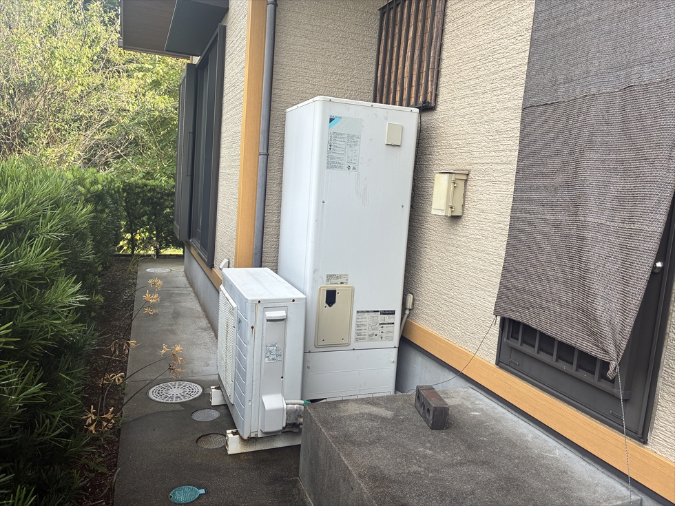 お湯が沸かなくなり修理困難となった2009年製のダイキン製フルオートエコキュート
