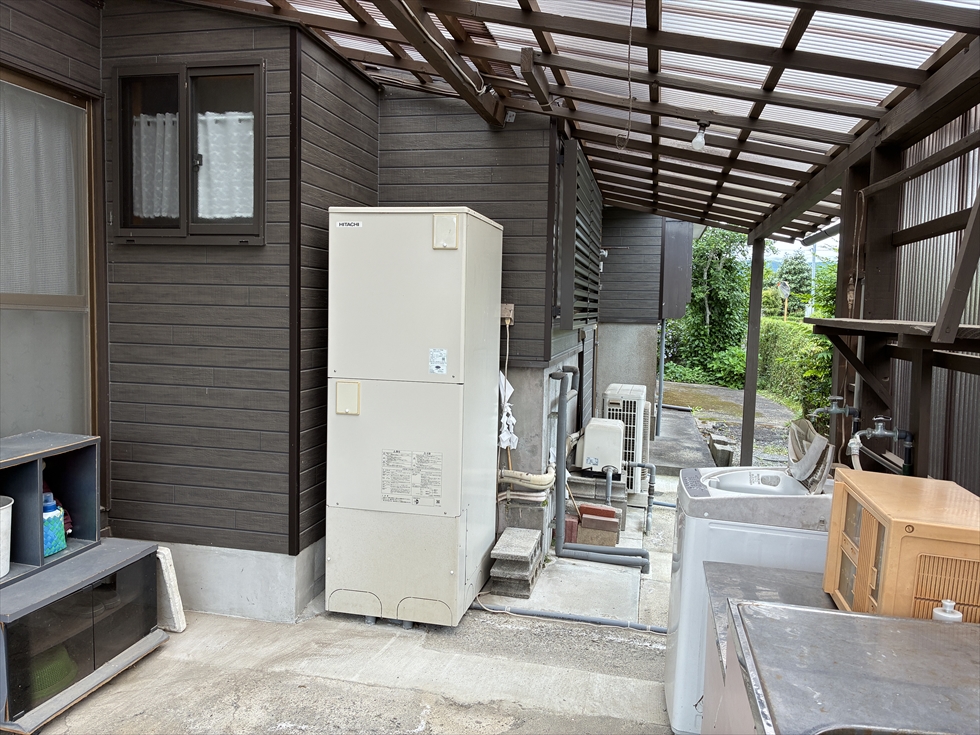 施工前（2012年製エコキュート）