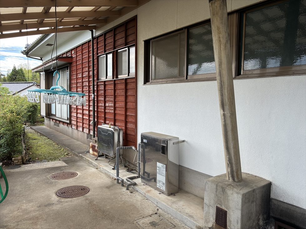 施工前（2011年製灯油ボイラー）
