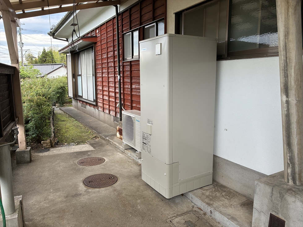 施工後（最新エコキュート）