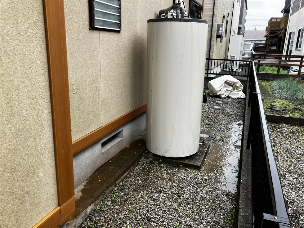 施工前（丸形電気温水器）