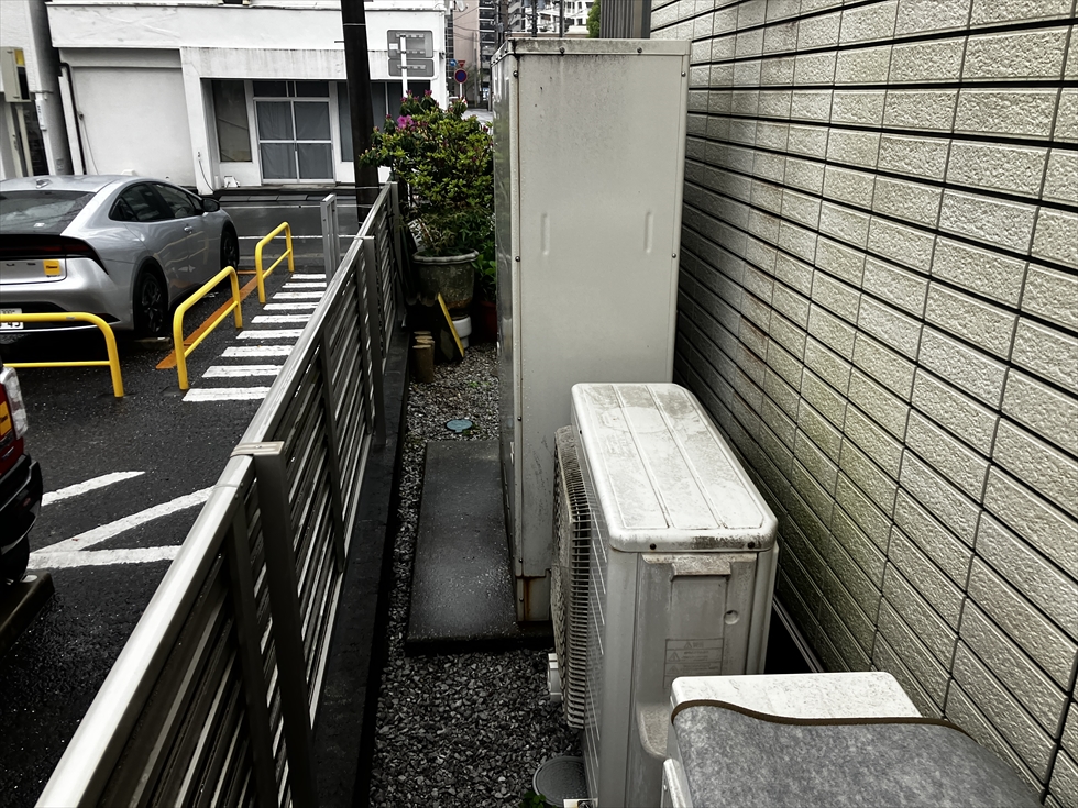 施工前(薄型エコキュート)