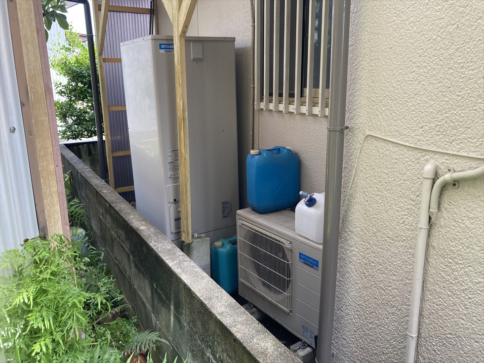 施工前の三菱エコキュート SRT-HPT37WX5