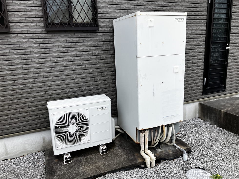 施工前（約15年使用のエコキュート）