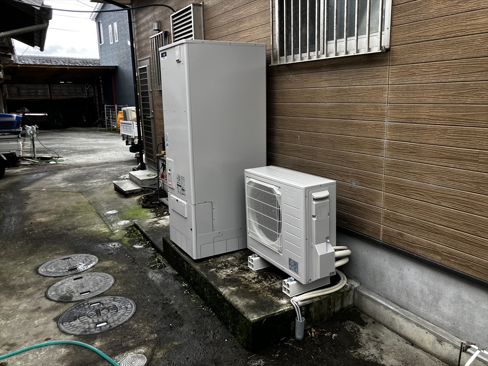 施工後（最新エコキュート）