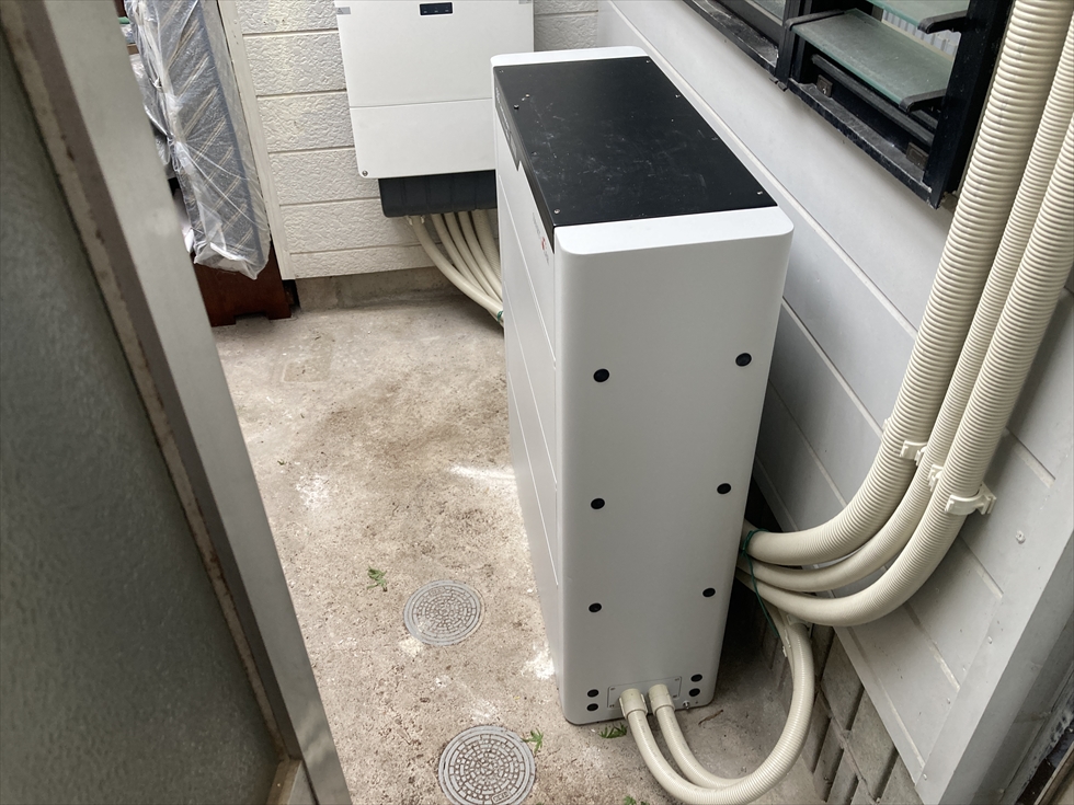 補助金50万円を活用して設置されたスマートソーラー ハイブリッド蓄電システム11.5kWh