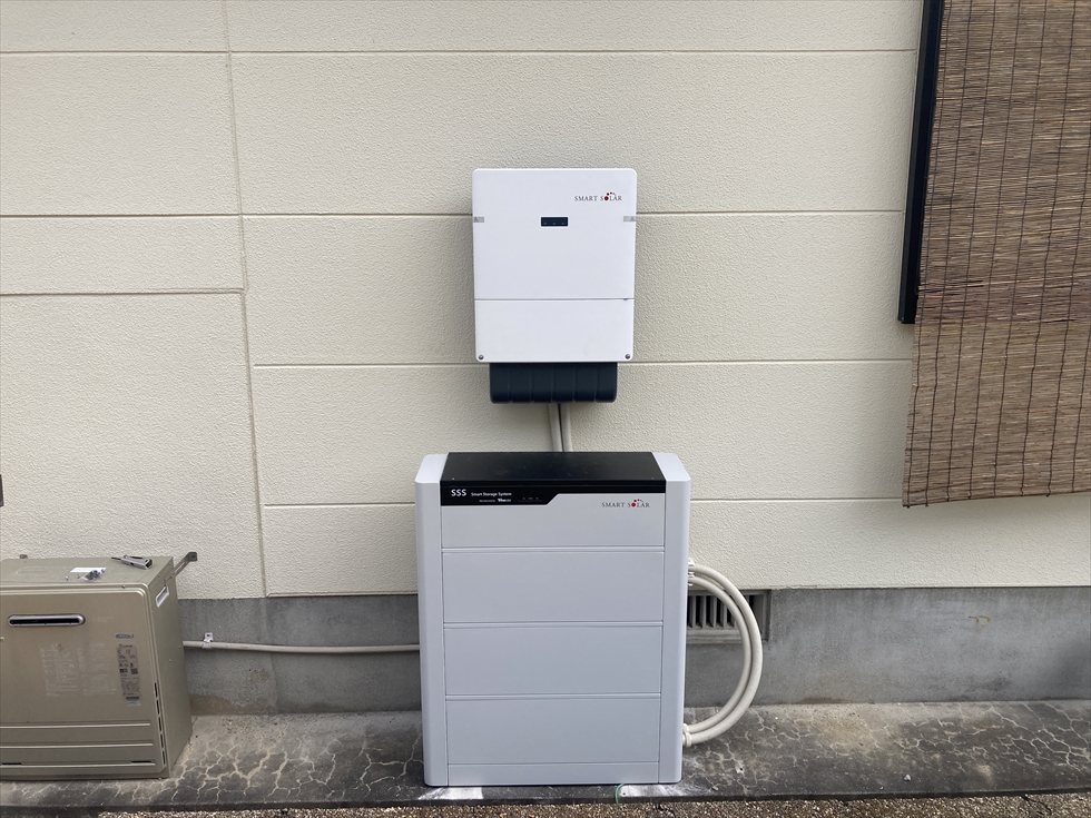 施工後(補助金を活用して設置されたスマートソーラー ハイブリッド蓄電システム 11.5kWh)