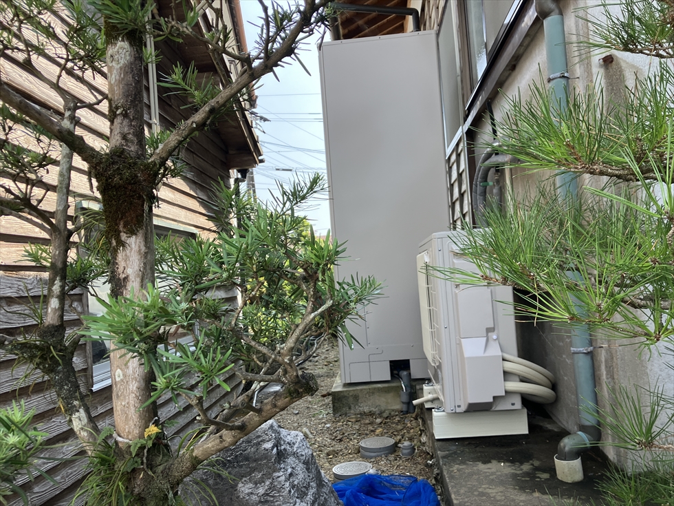 施工後（新しく設置された三菱 最新型Sシリーズ フルオートエコキュート）