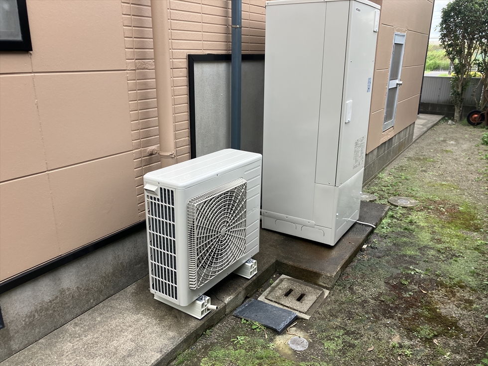 施工後(補助金最大12万円を活用して設置された消費電力を大幅に削減する日立の最新給湯専用エコキュート BHP-ZN37WU)